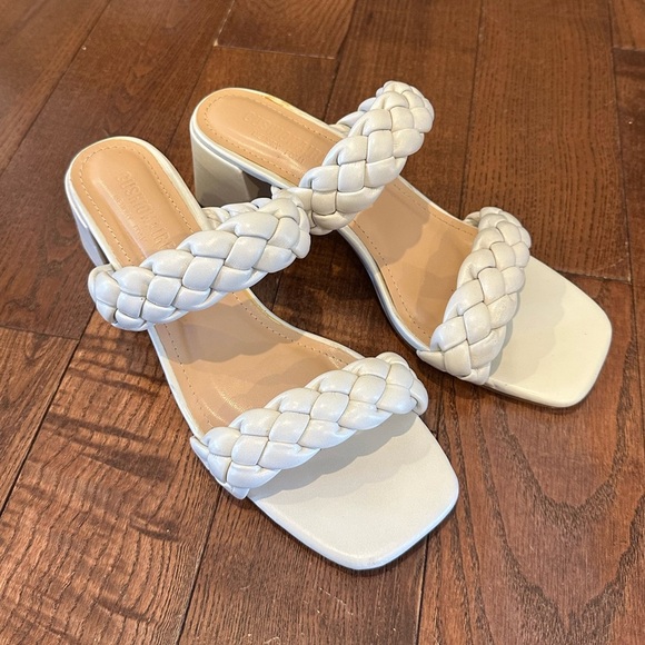 Cushionaire Onyx Braided Heel Scandal - Picture 5 of 10